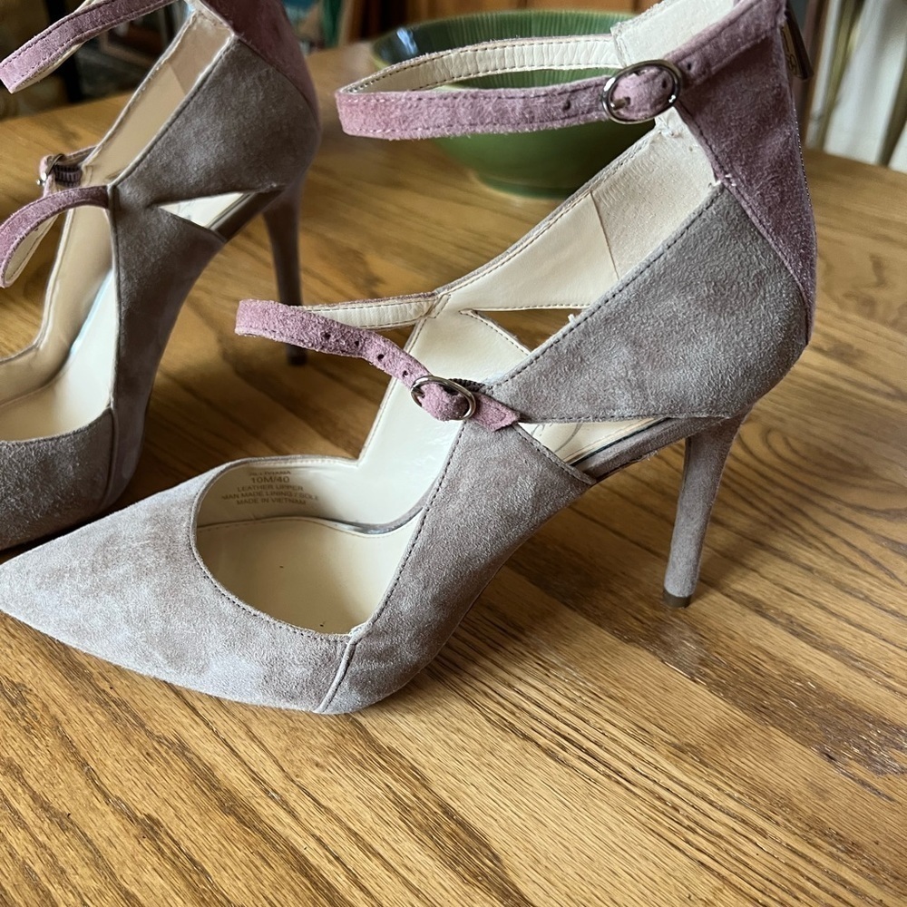 Jessica Simpson Shoes Women’s 10 Heel Pointy Toe Straps Mauve Tan - Picture 2 of 11